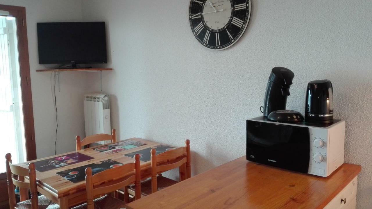 Charmant T2 Avec Cabine Fermee Et Terrasse Angles Zewnętrze zdjęcie